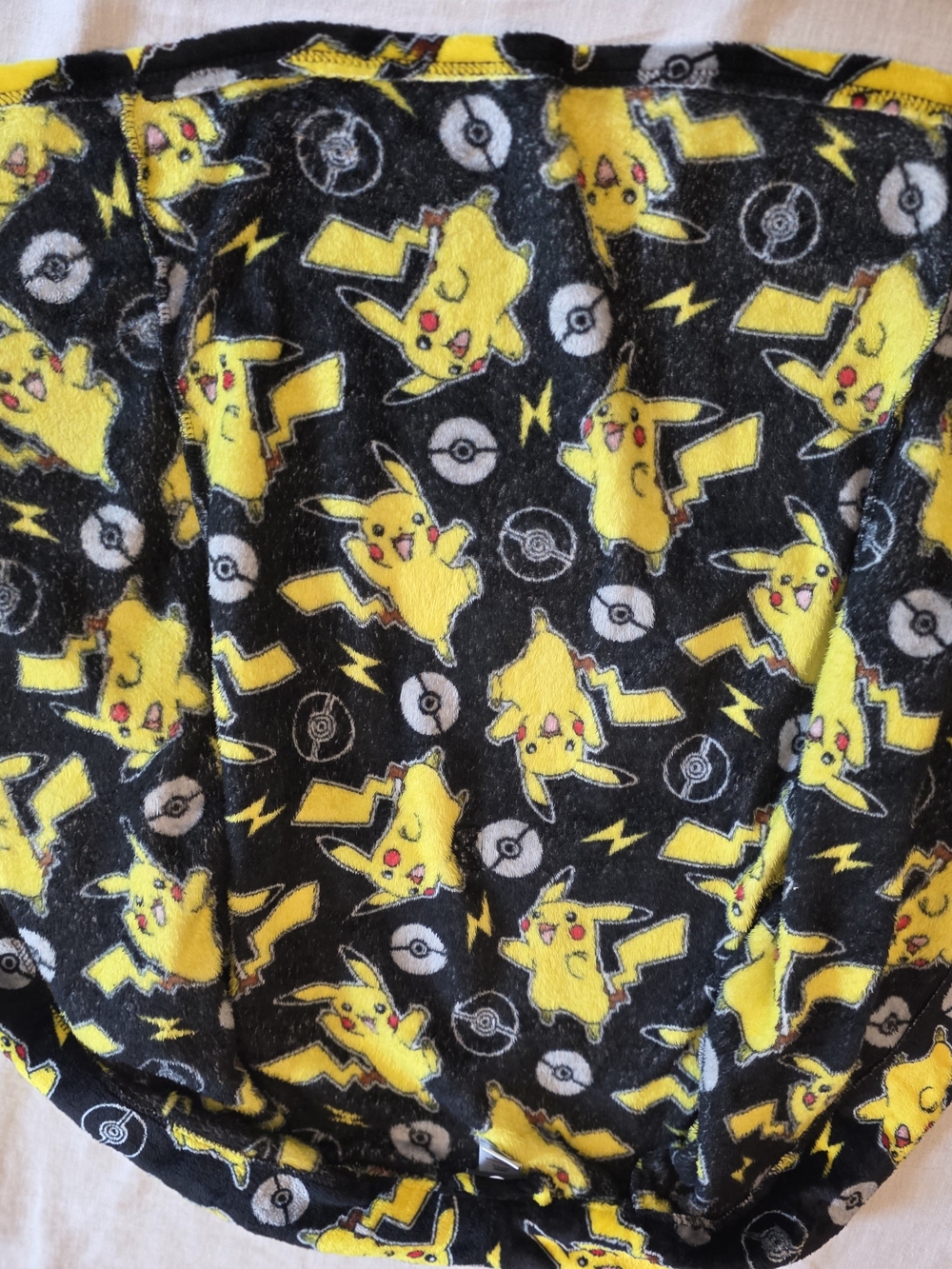 Pokemon Pikachu Plush Robe in Black and Yellow - Picture 4 of 5